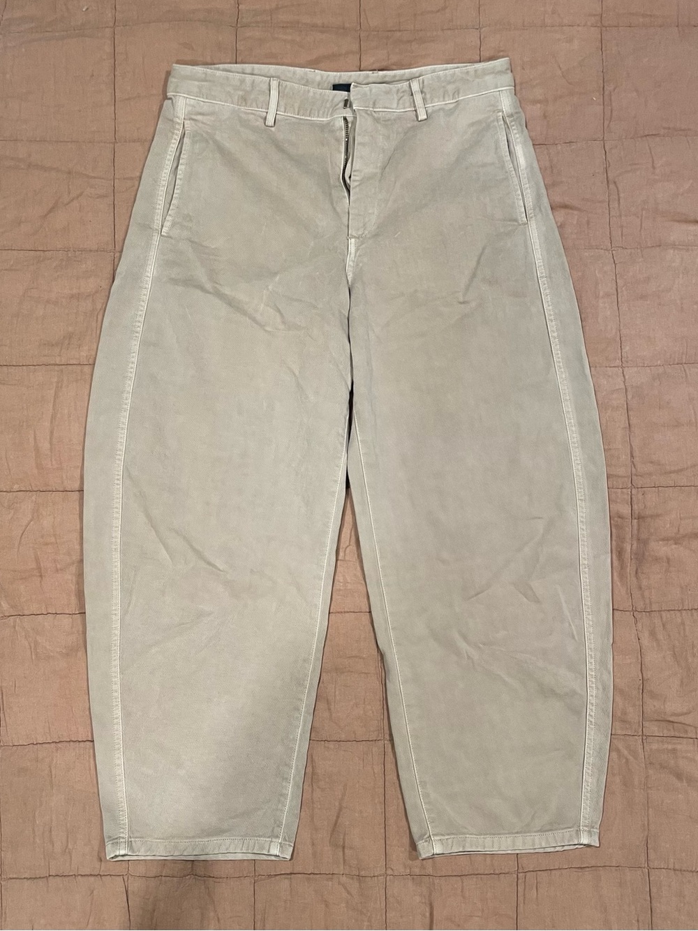 GAP Mid Rise Twill Barrel pants - size 10